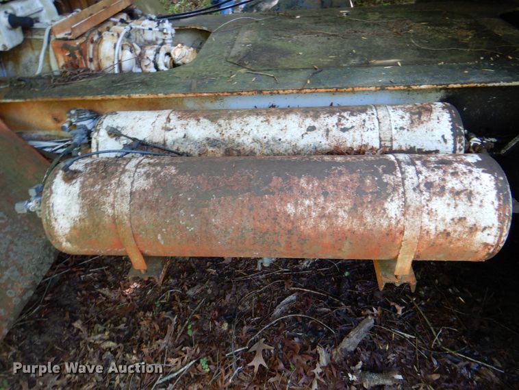 image for item DP4040 1985 Badger 460  wheeled excavator