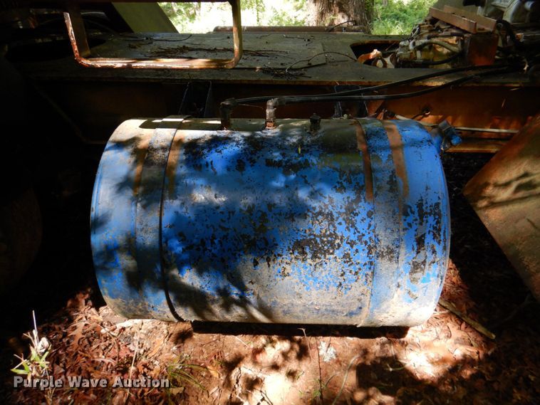 image for item DP4040 1985 Badger 460  wheeled excavator