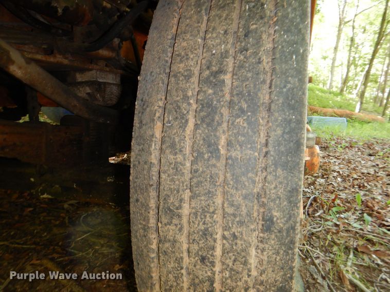 image for item DP4040 1985 Badger 460  wheeled excavator