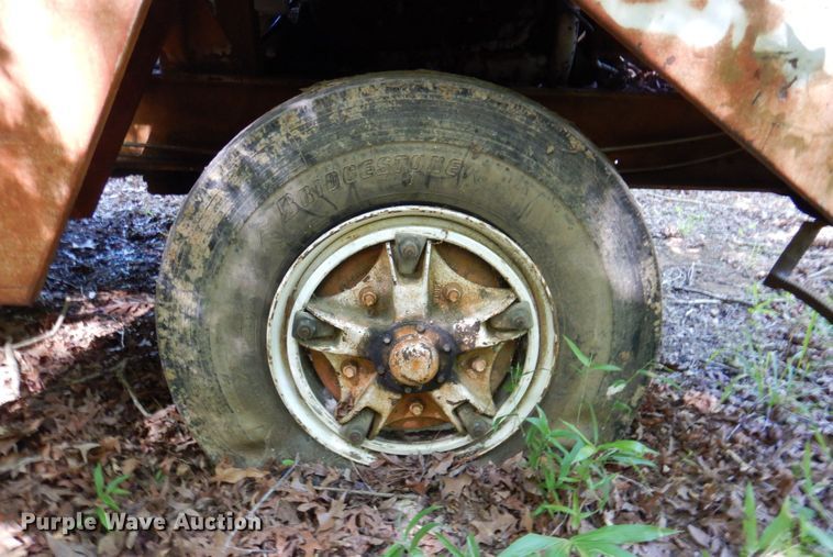 image for item DP4040 1985 Badger 460  wheeled excavator