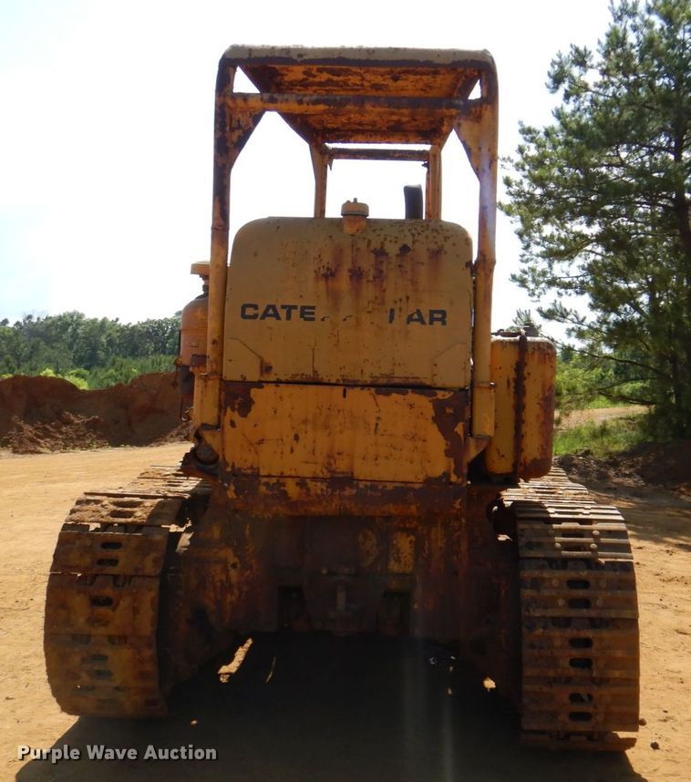 image for item DP4041 Caterpillar 977L  track loader