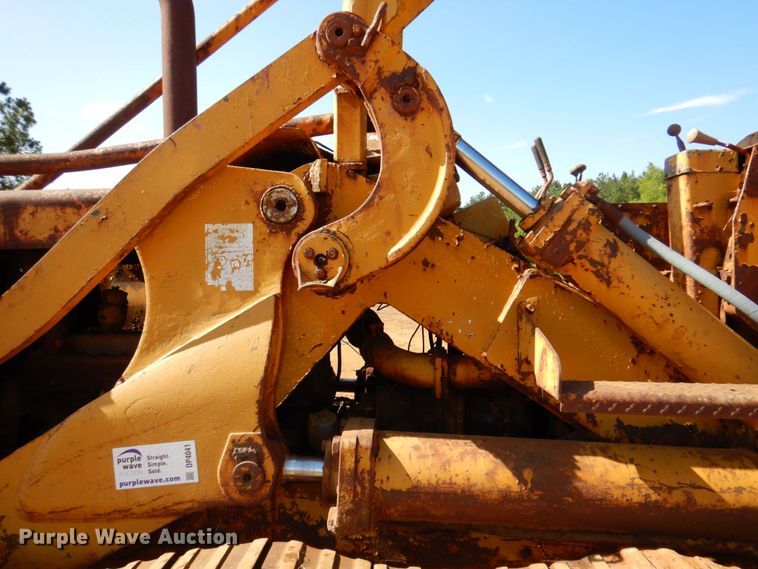image for item DP4041 Caterpillar 977L  track loader