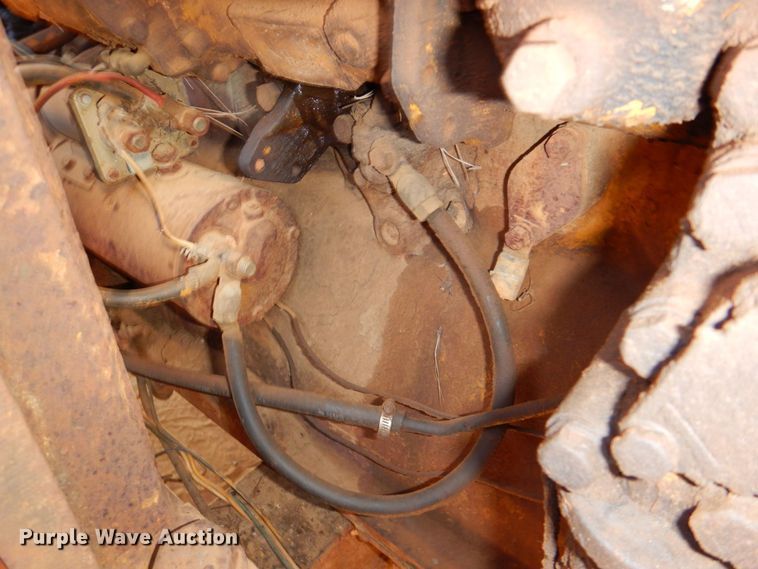 image for item DP4041 Caterpillar 977L  track loader