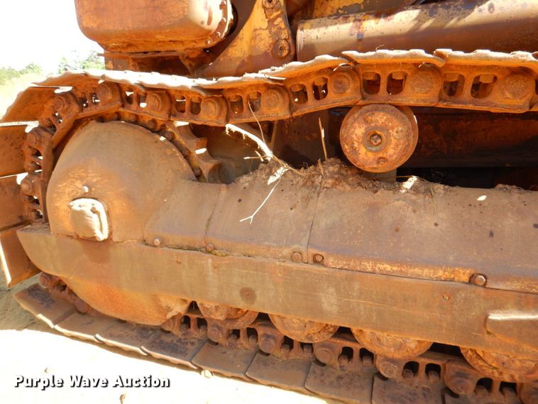 image for item DP4041 Caterpillar 977L  track loader