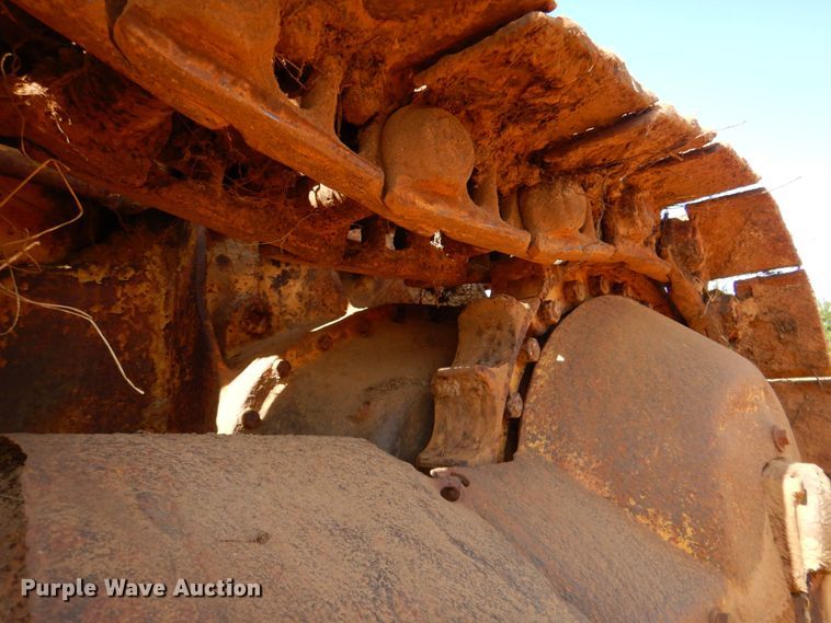 image for item DP4041 Caterpillar 977L  track loader