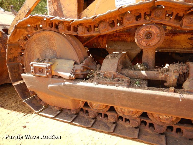 image for item DP4041 Caterpillar 977L  track loader