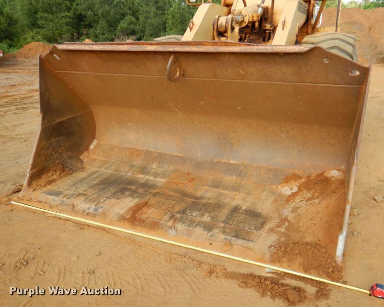 image for item DP4042 1983 Dresser 550  wheel loader