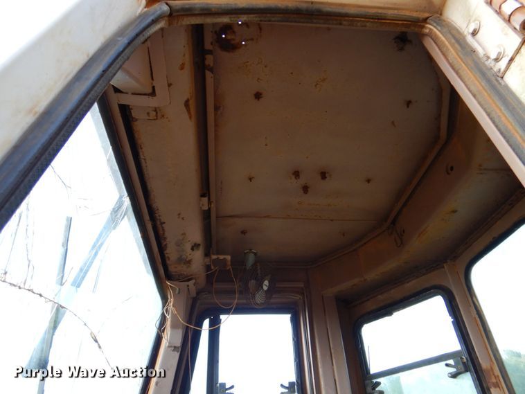 image for item DP4042 1983 Dresser 550  wheel loader