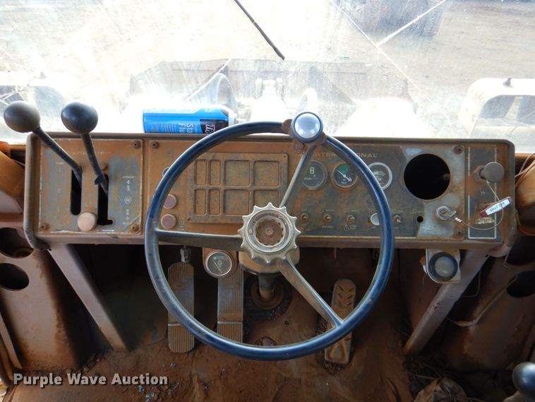 image for item DP4042 1983 Dresser 550  wheel loader