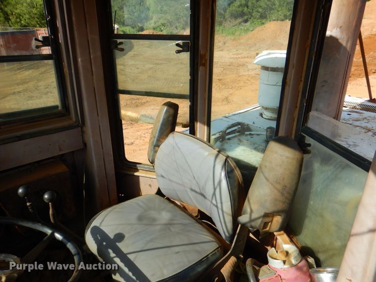 image for item DP4042 1983 Dresser 550  wheel loader