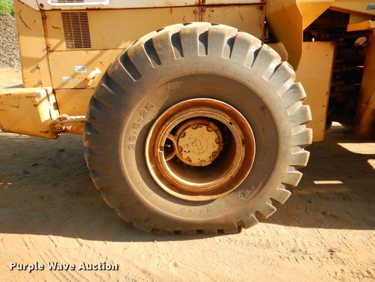 image for item DP4042 1983 Dresser 550  wheel loader