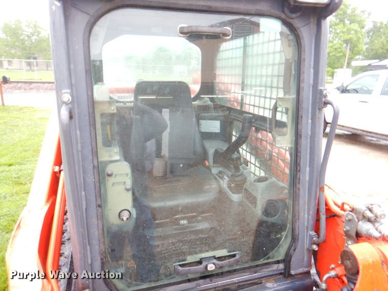 image for item DP4204 2015 Kubota SVL75  tracked skid steer loader