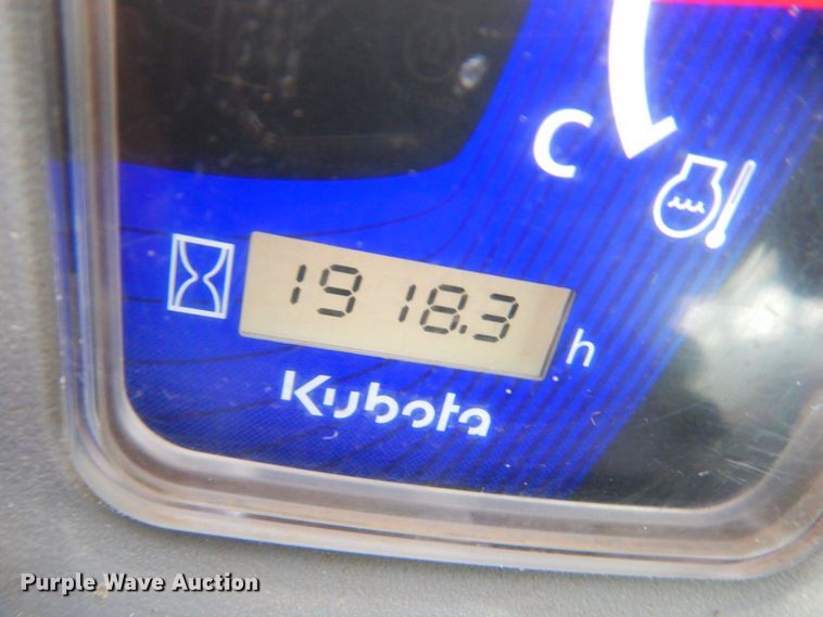 image for item DP4204 2015 Kubota SVL75  tracked skid steer loader