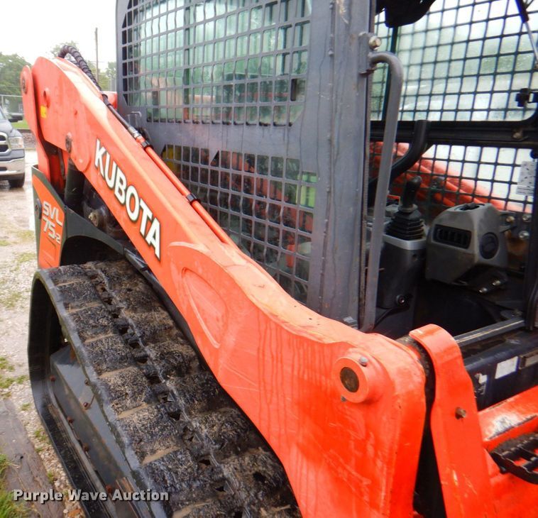image for item DP4204 2015 Kubota SVL75  tracked skid steer loader