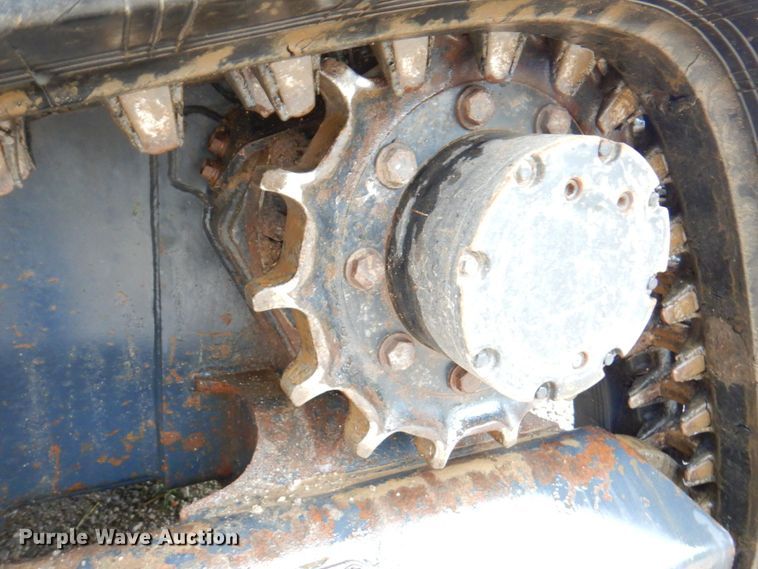 image for item DP4204 2015 Kubota SVL75  tracked skid steer loader