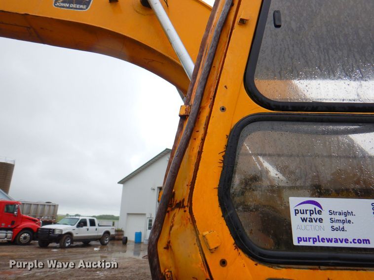 image for item DP4209 1987 John Deere 690D  excavator