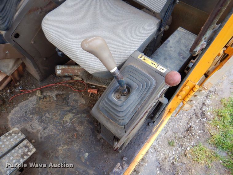 image for item DP4209 1987 John Deere 690D  excavator