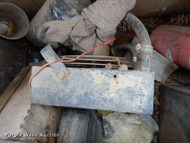 image for item DP4209 1987 John Deere 690D  excavator