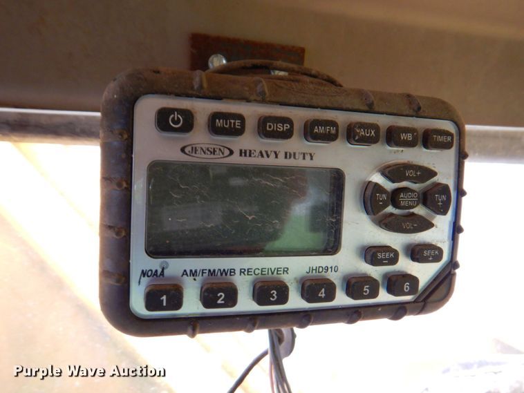 image for item DP4209 1987 John Deere 690D  excavator