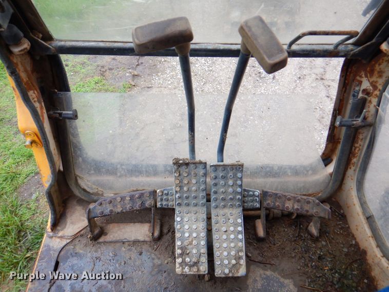 image for item DP4209 1987 John Deere 690D  excavator