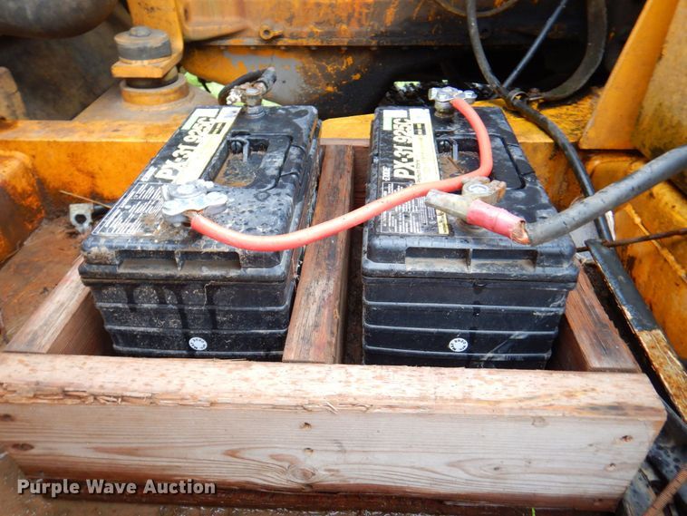 image for item DP4209 1987 John Deere 690D  excavator