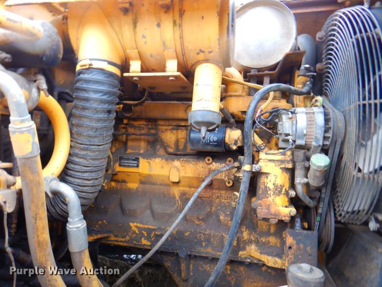 image for item DP4209 1987 John Deere 690D  excavator