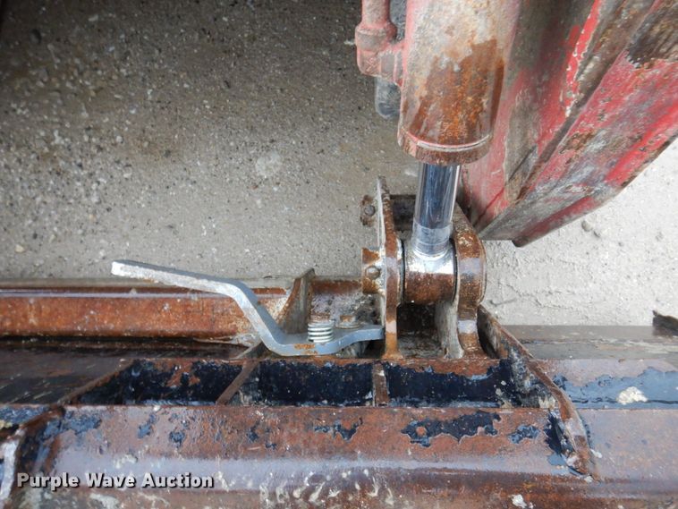 image for item DP5531 Takeuchi TL10  tracked skid steer loader