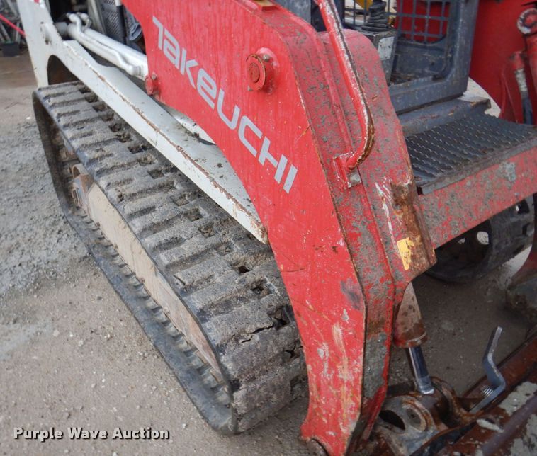 image for item DP5531 Takeuchi TL10  tracked skid steer loader