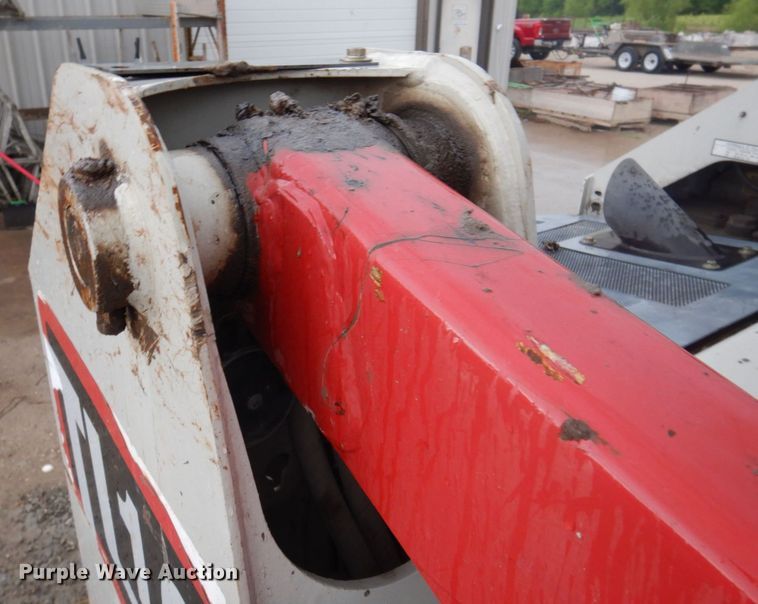 image for item DP5531 Takeuchi TL10  tracked skid steer loader