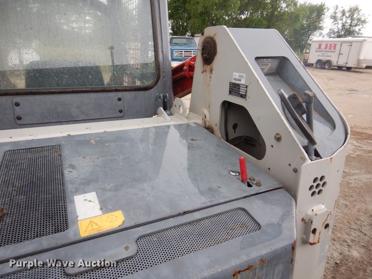 image for item DP5531 Takeuchi TL10  tracked skid steer loader