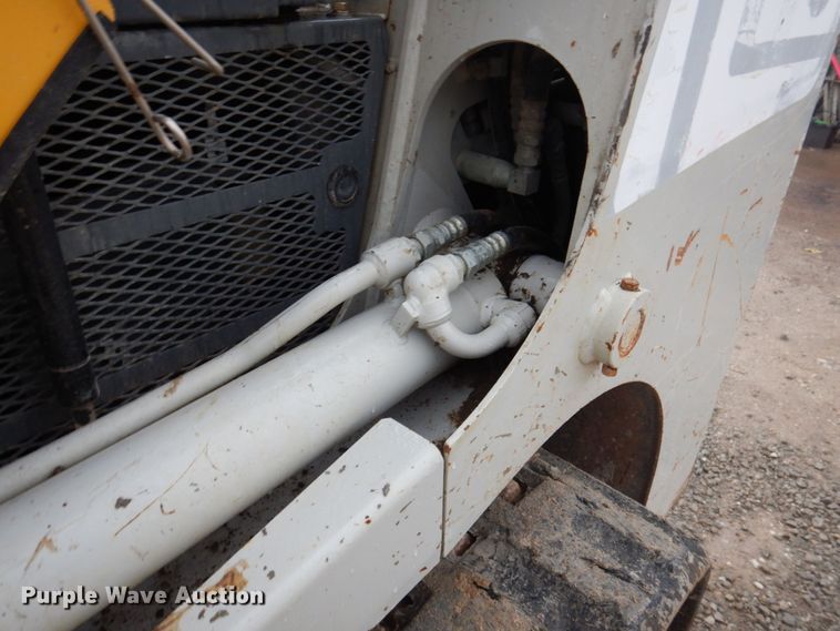 image for item DP5531 Takeuchi TL10  tracked skid steer loader