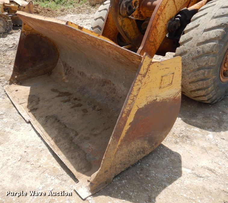 image for item DP5536 1983 Caterpillar 950B  wheel loader