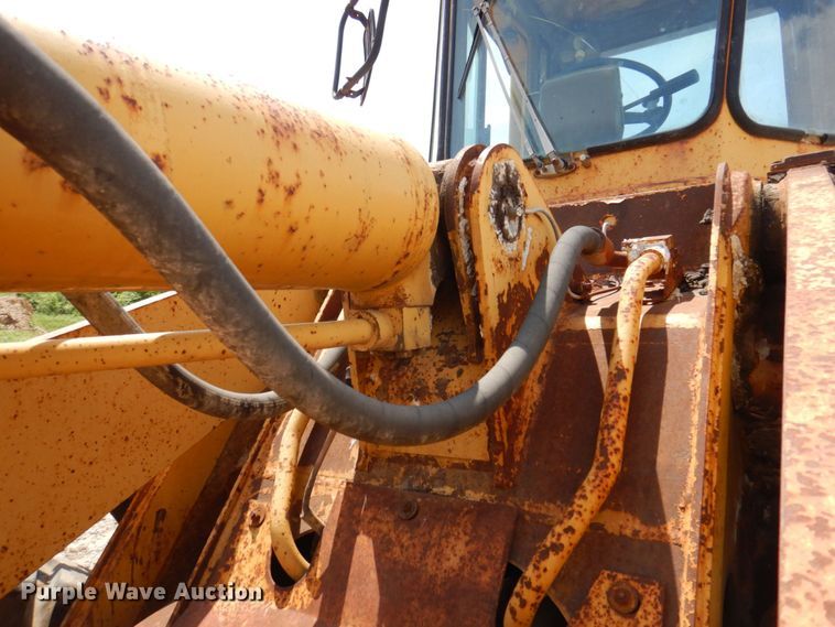image for item DP5536 1983 Caterpillar 950B  wheel loader