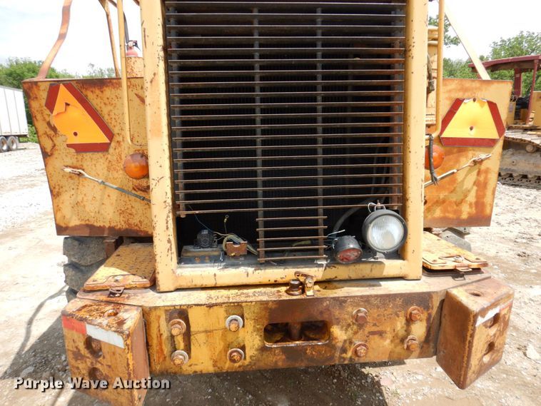 image for item DP5536 1983 Caterpillar 950B  wheel loader