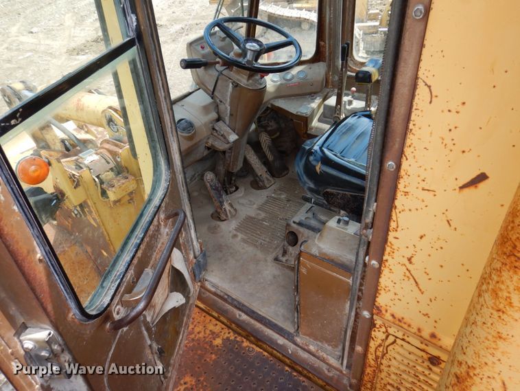 image for item DP5536 1983 Caterpillar 950B  wheel loader