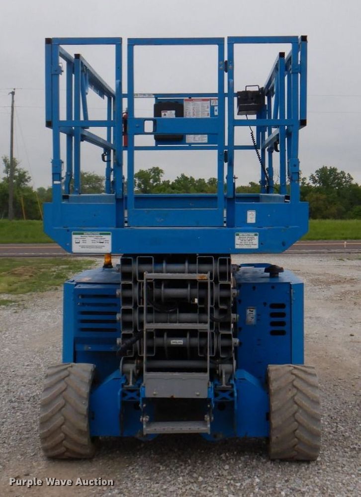 image for item DP5541 2013 Genie GS-4069  scissor lift