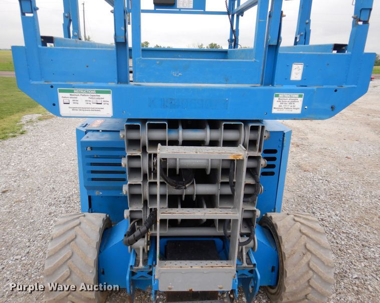 image for item DP5541 2013 Genie GS-4069  scissor lift