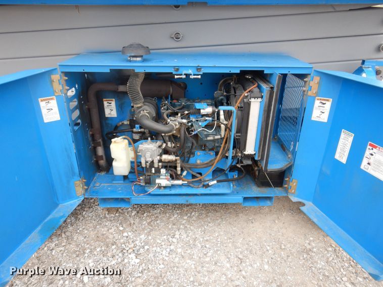 image for item DP5541 2013 Genie GS-4069  scissor lift