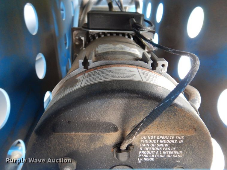 image for item DP5541 2013 Genie GS-4069  scissor lift