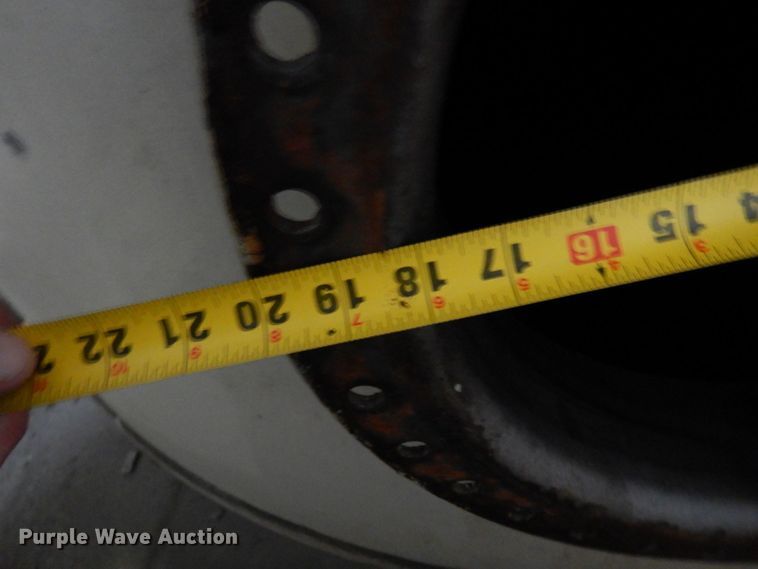 image for item DR0443 Approximately 4,500 gallon tank