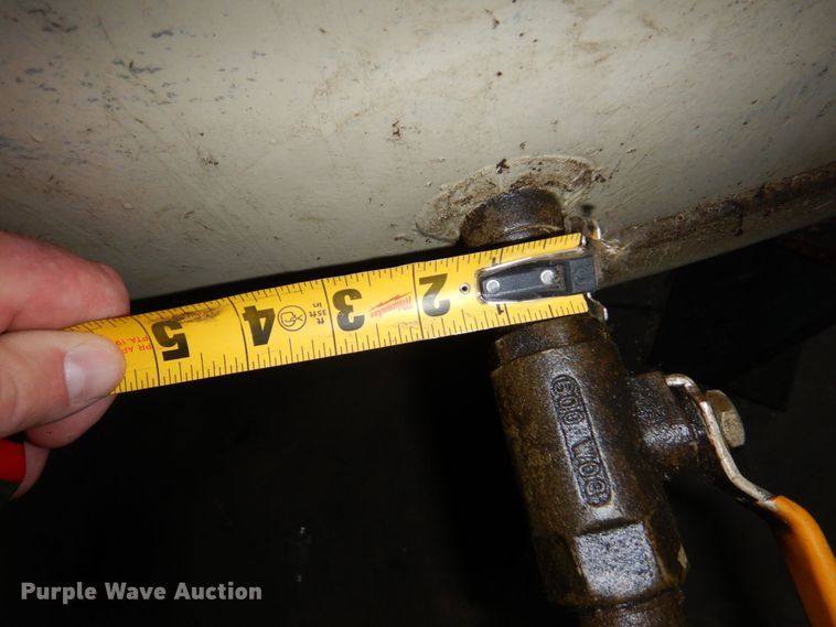 image for item DR0443 Approximately 4,500 gallon tank