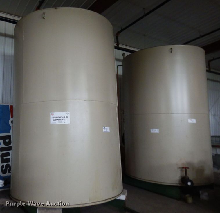 image for item DR0444 Approximately 4,500 gallon tank