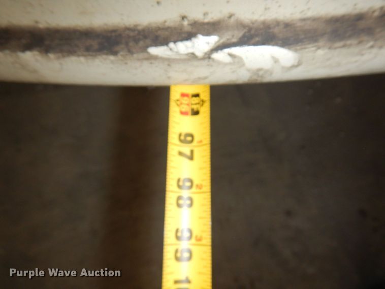 image for item DR0444 Approximately 4,500 gallon tank