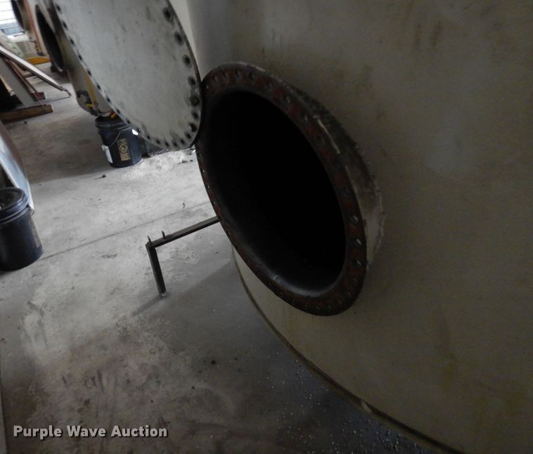 image for item DR0445 Approximately 4,500 gallon tank