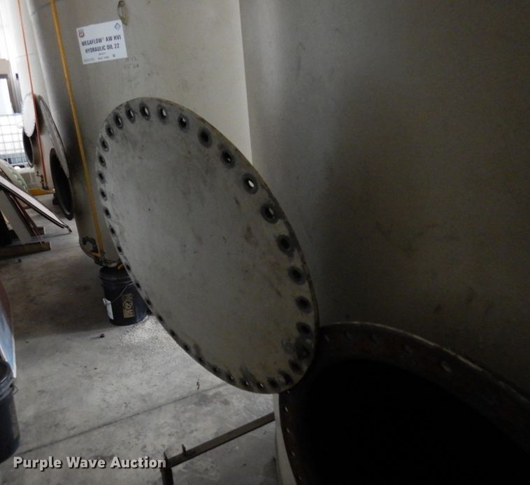 image for item DR0445 Approximately 4,500 gallon tank