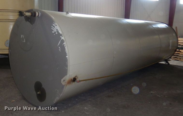 image for item DR0447 Approximately 6,000 gallon tank