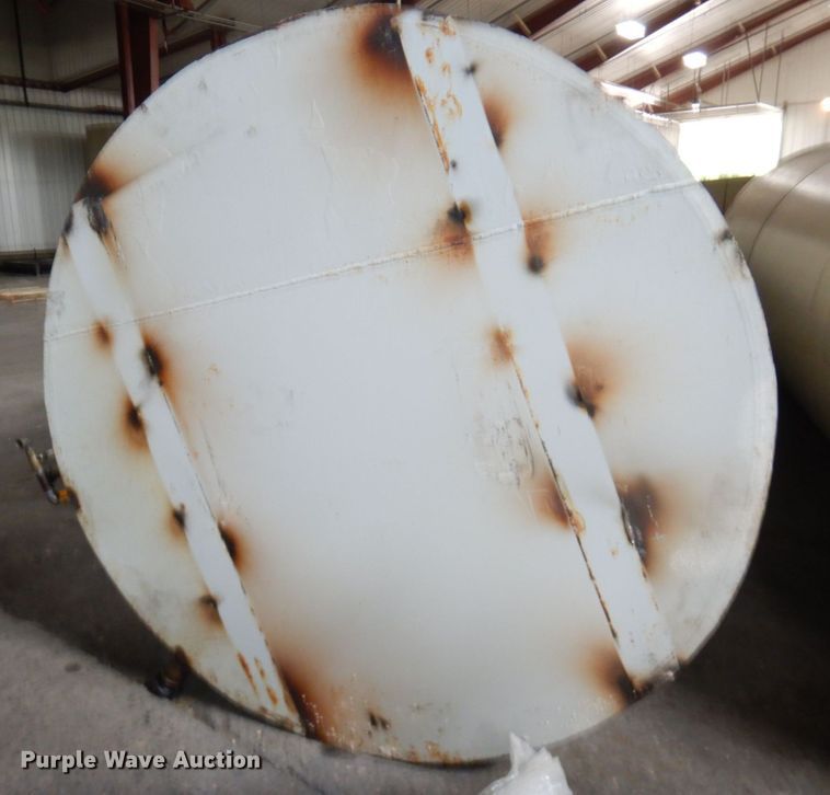 image for item DR0447 Approximately 6,000 gallon tank