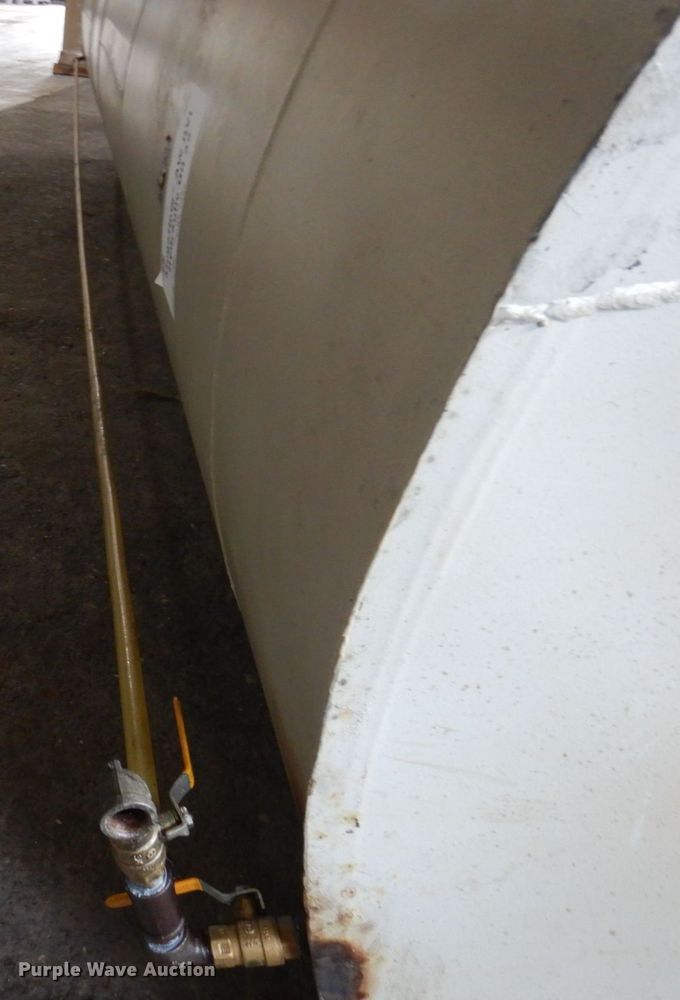 image for item DR0447 Approximately 6,000 gallon tank