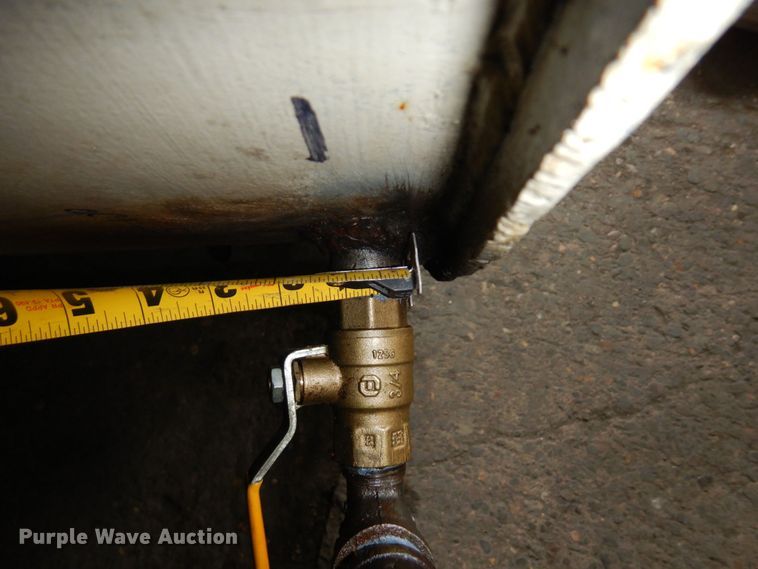 image for item DR0447 Approximately 6,000 gallon tank