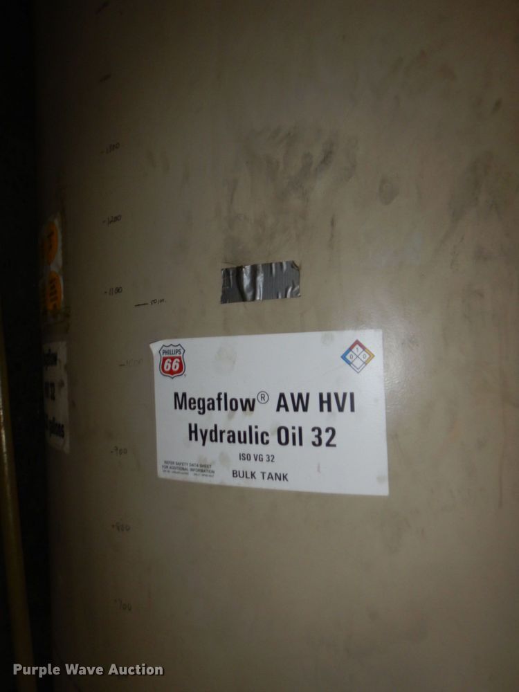 image for item DR0447 Approximately 6,000 gallon tank